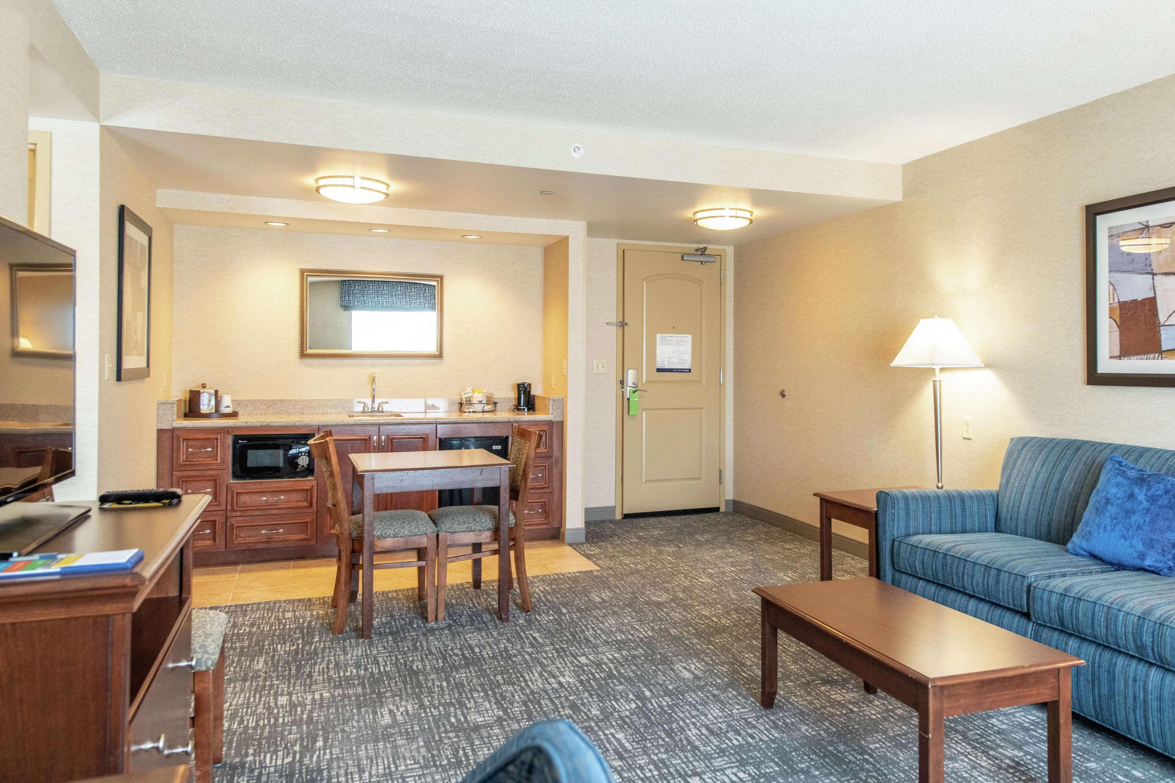 Hampton Inn Presque Isle Exterior photo