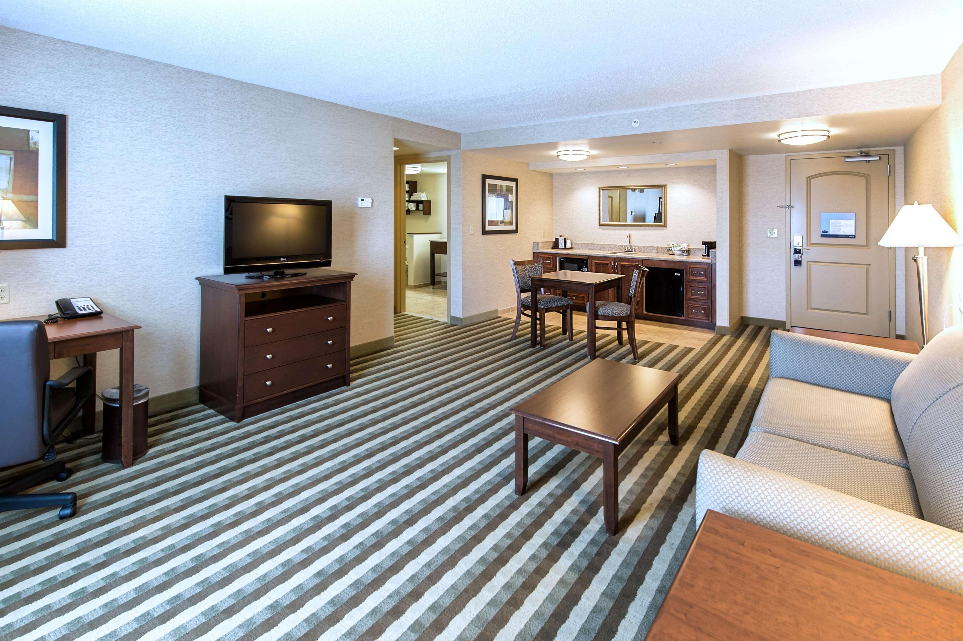 Hampton Inn Presque Isle Exterior photo