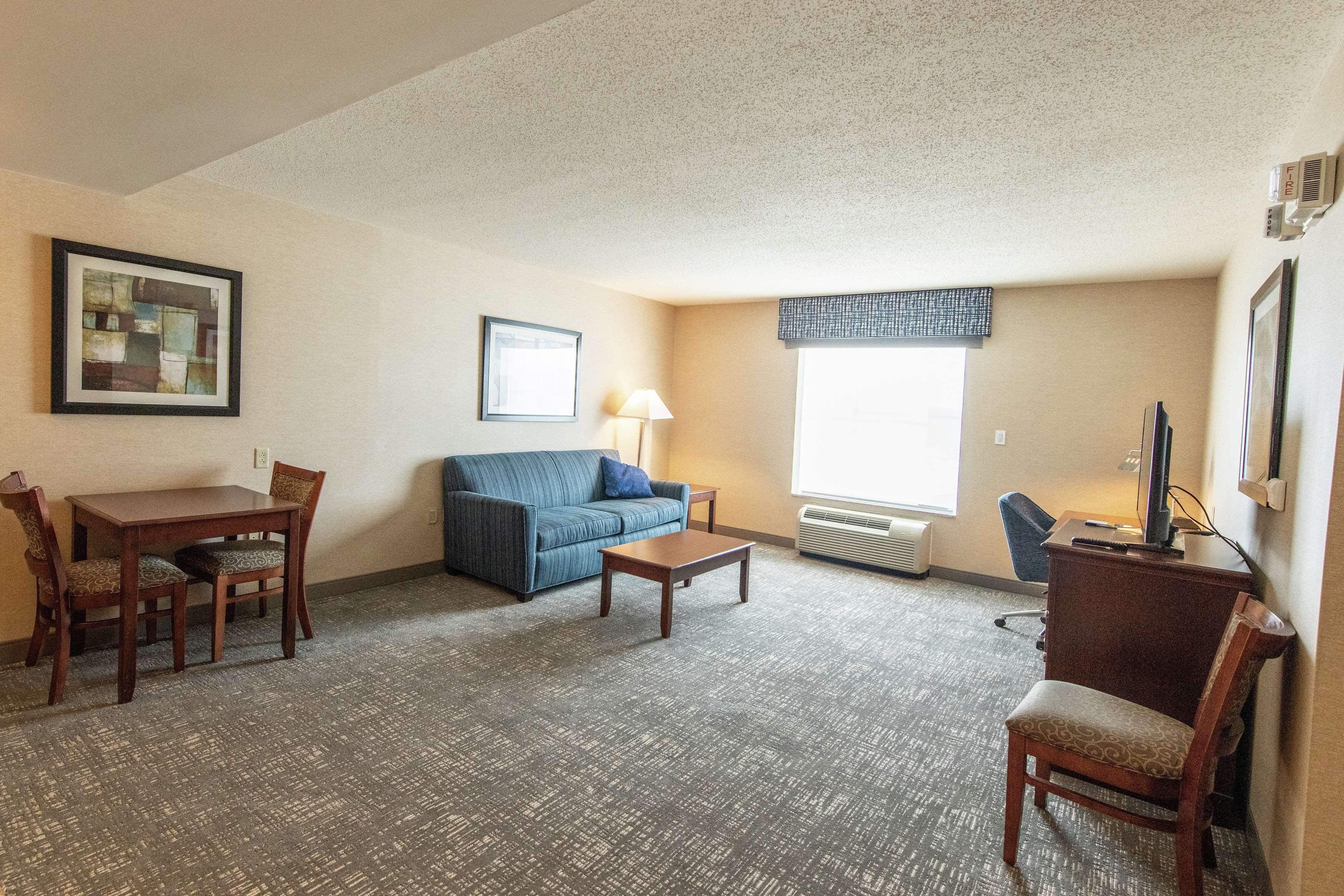 Hampton Inn Presque Isle Exterior photo