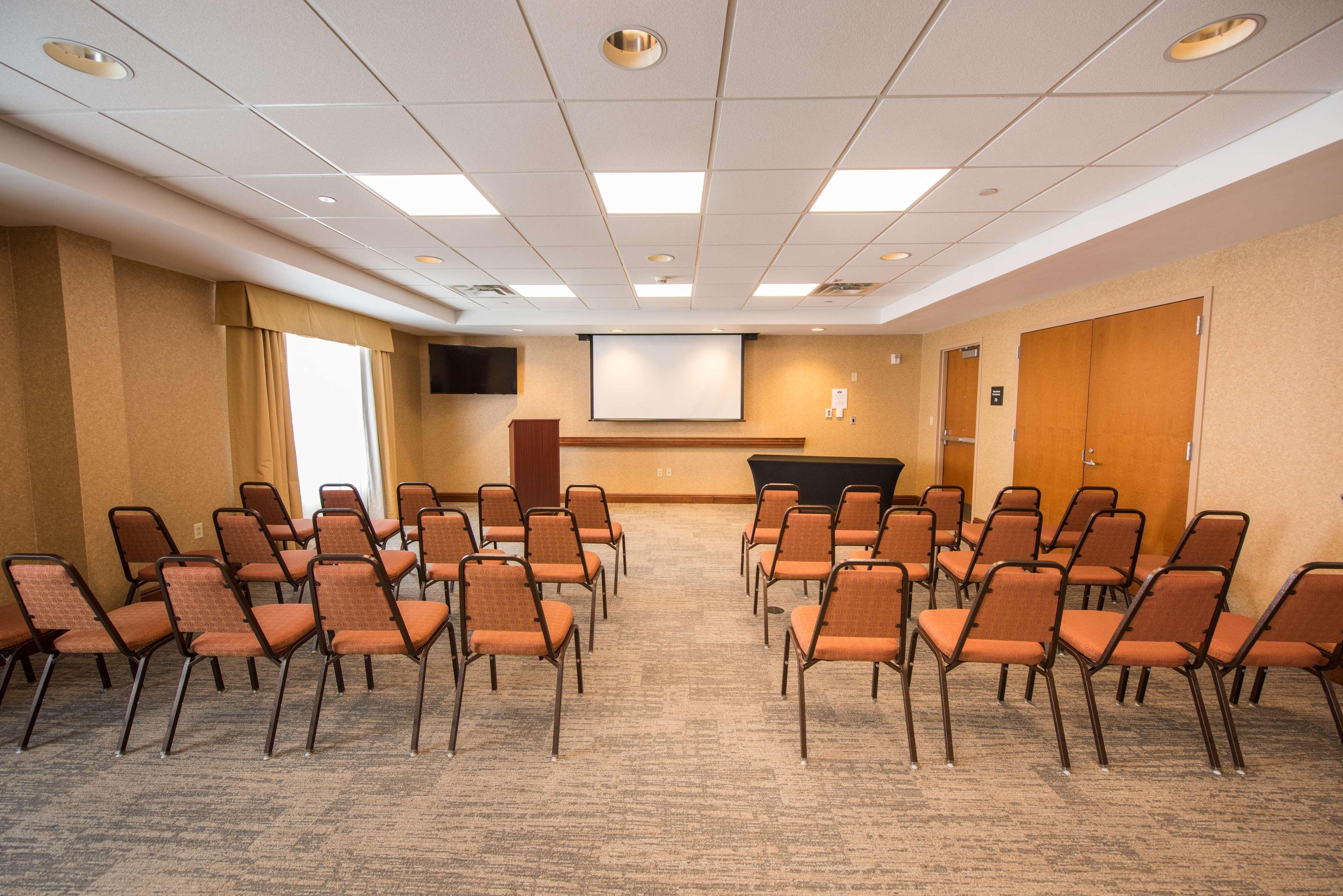 Hampton Inn Presque Isle Exterior photo