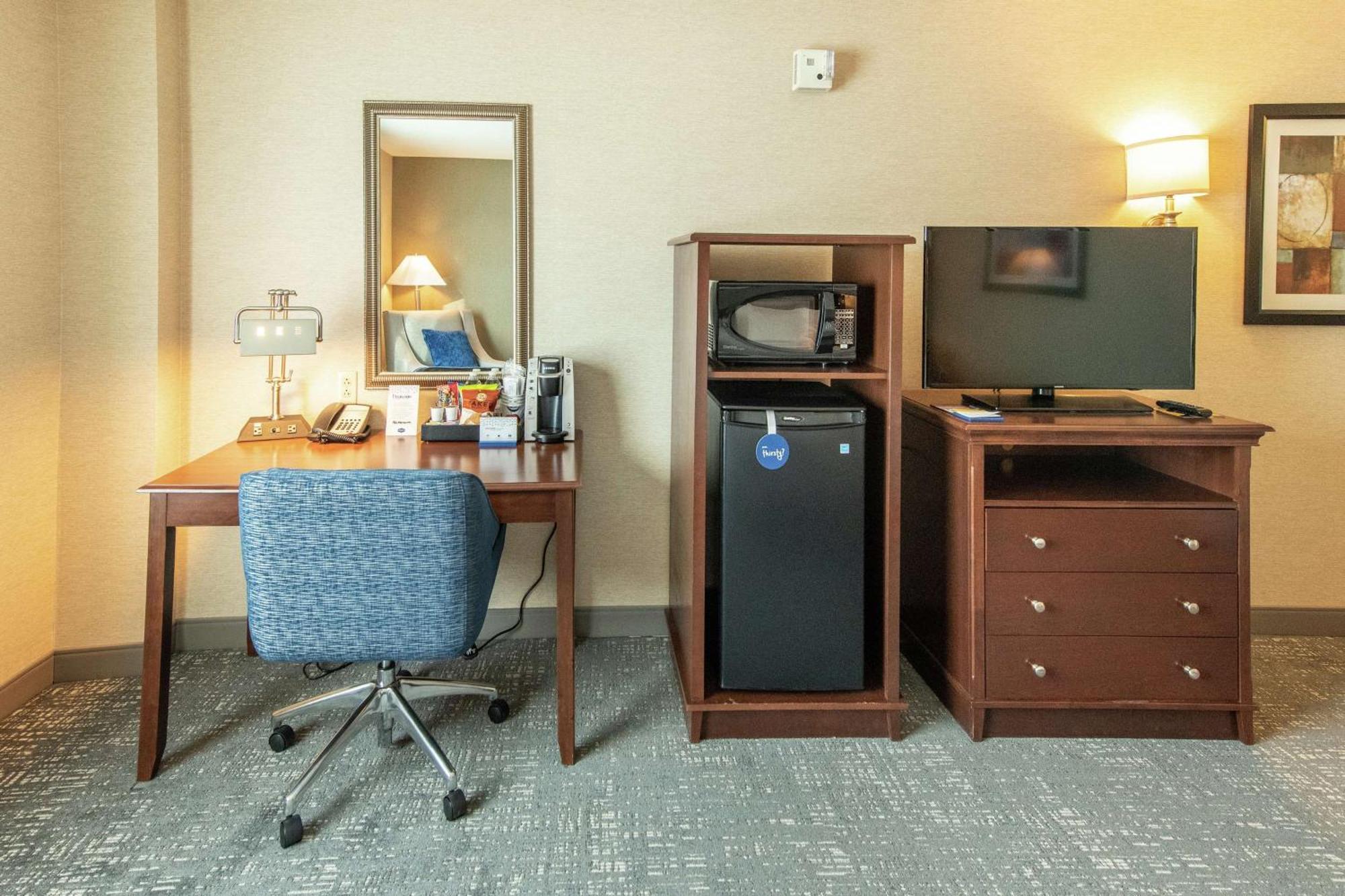 Hampton Inn Presque Isle Exterior photo
