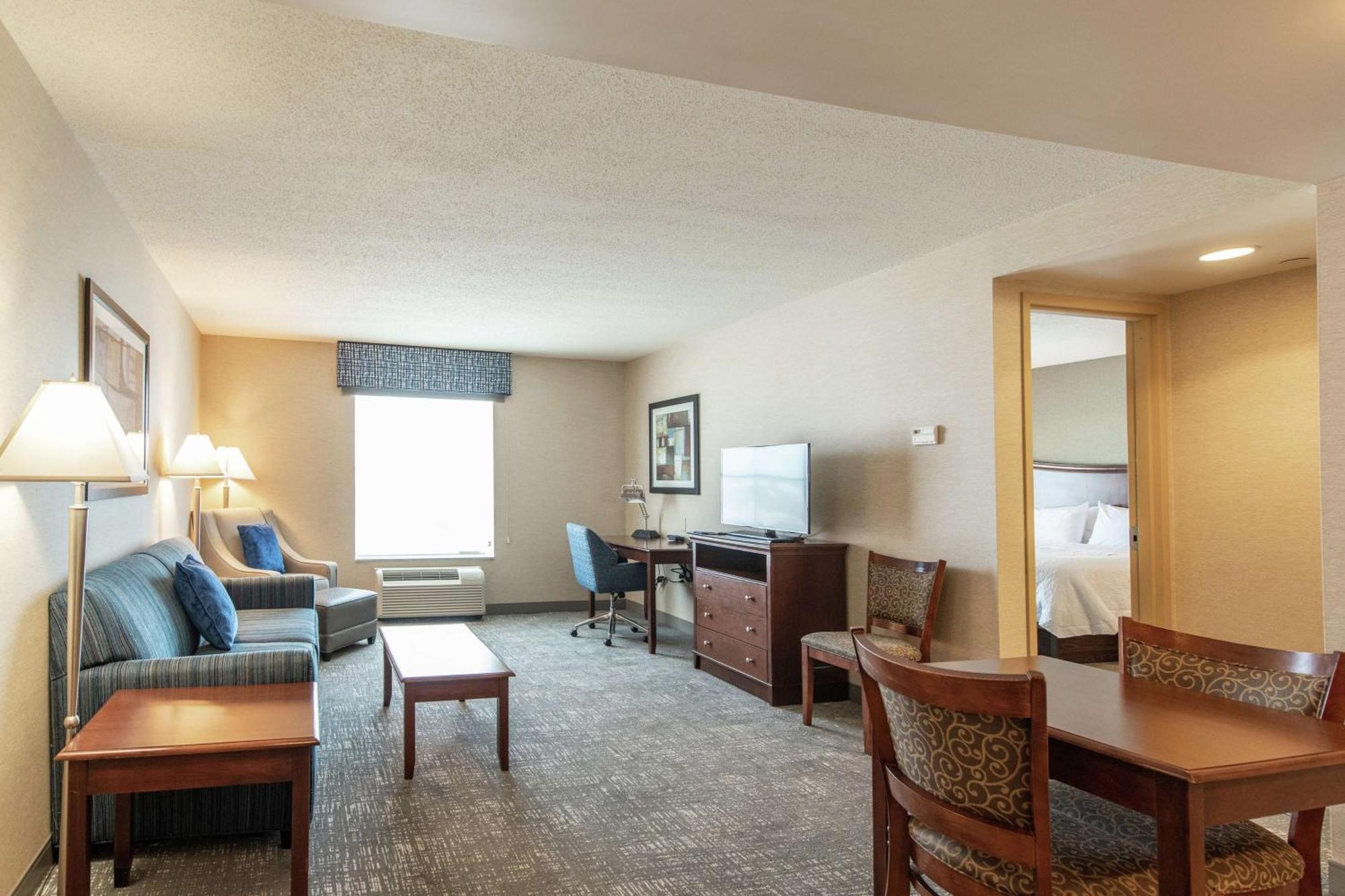 Hampton Inn Presque Isle Exterior photo