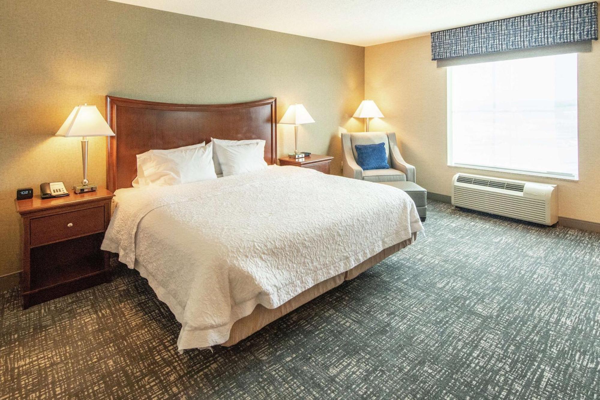 Hampton Inn Presque Isle Exterior photo