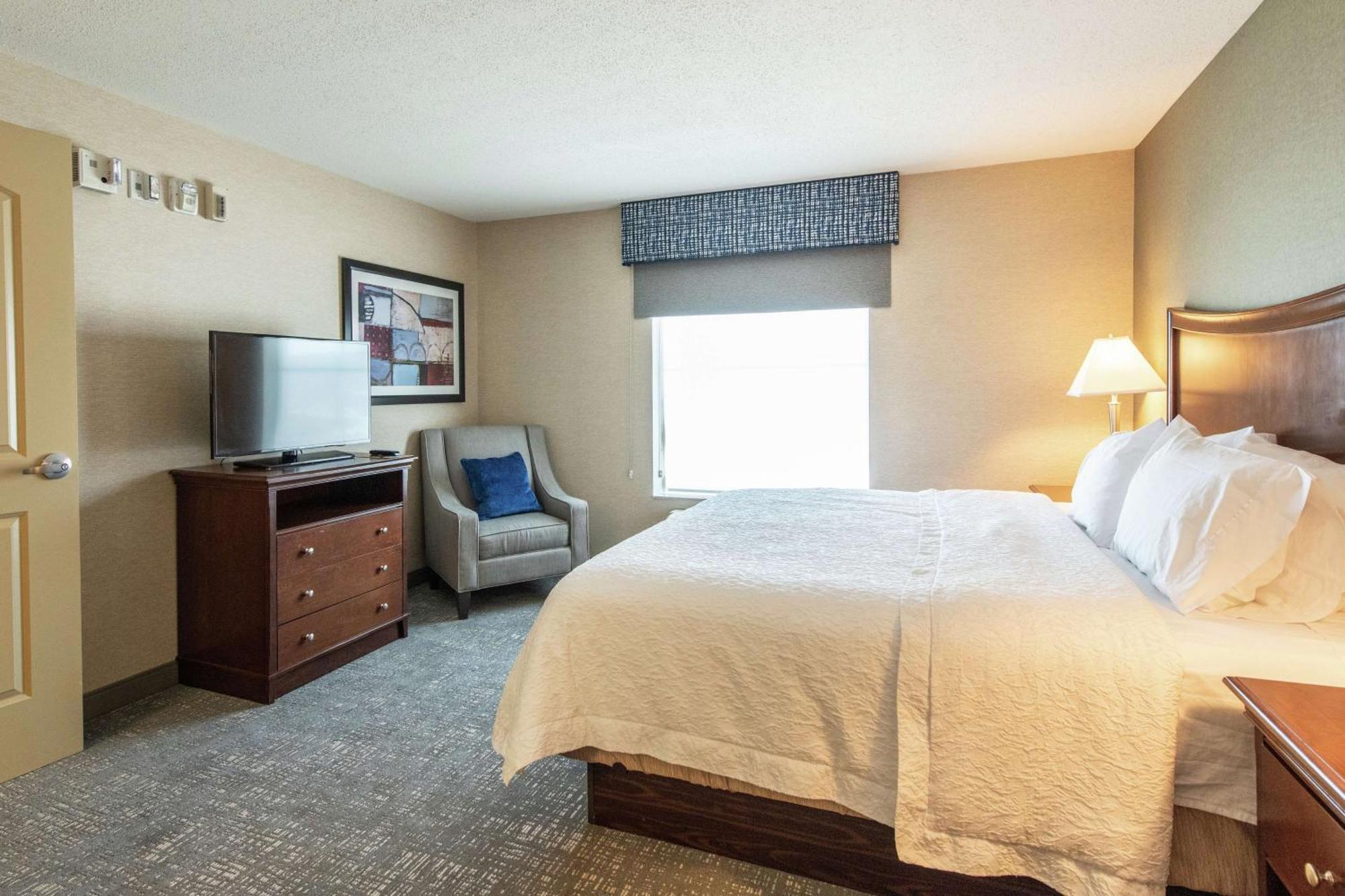Hampton Inn Presque Isle Exterior photo