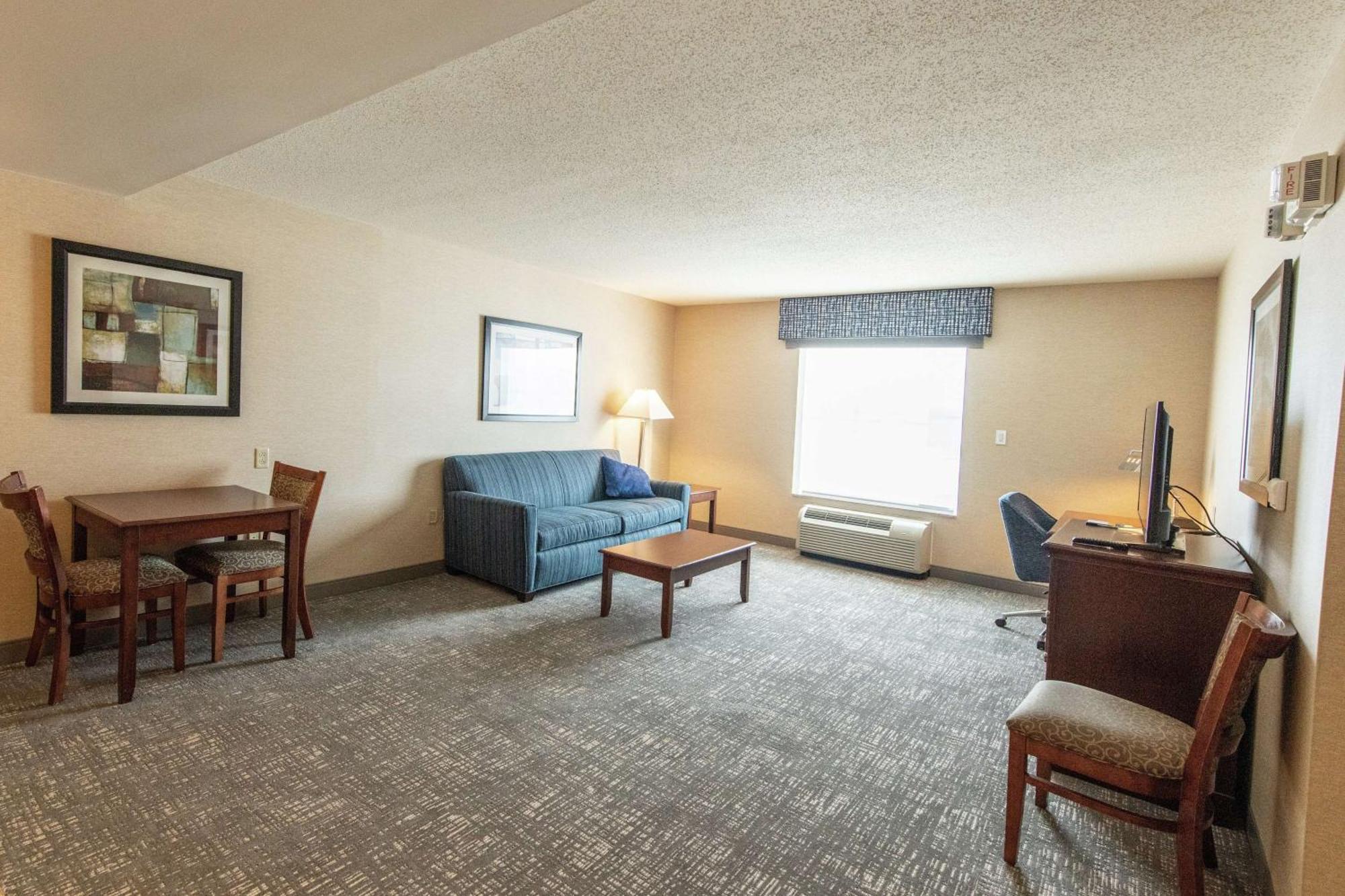 Hampton Inn Presque Isle Exterior photo