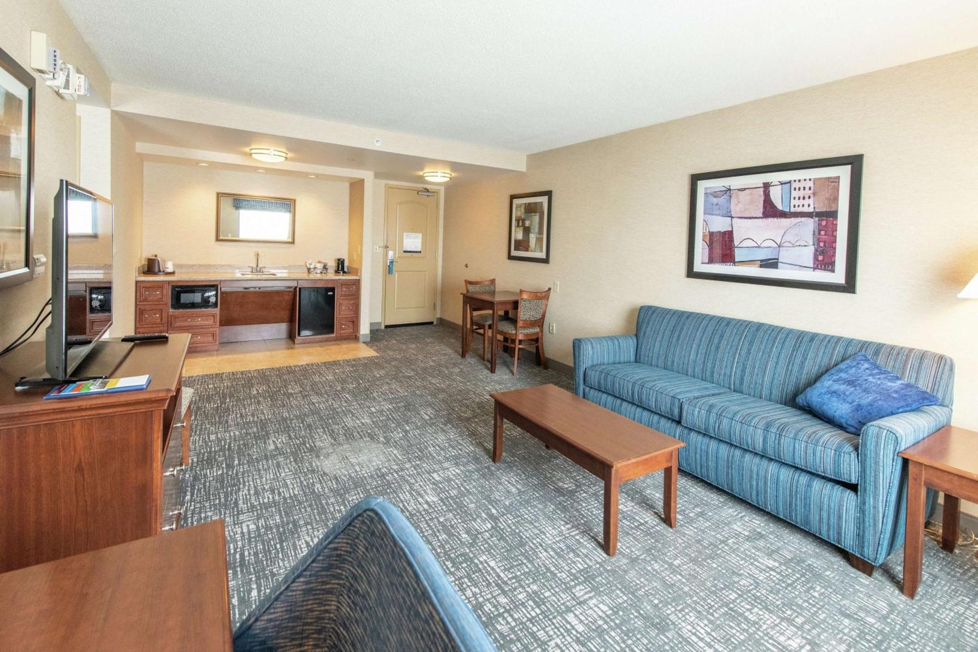 Hampton Inn Presque Isle Exterior photo