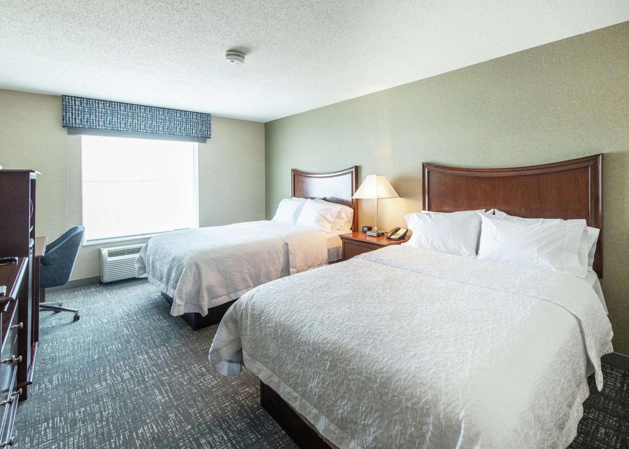 Hampton Inn Presque Isle Exterior photo