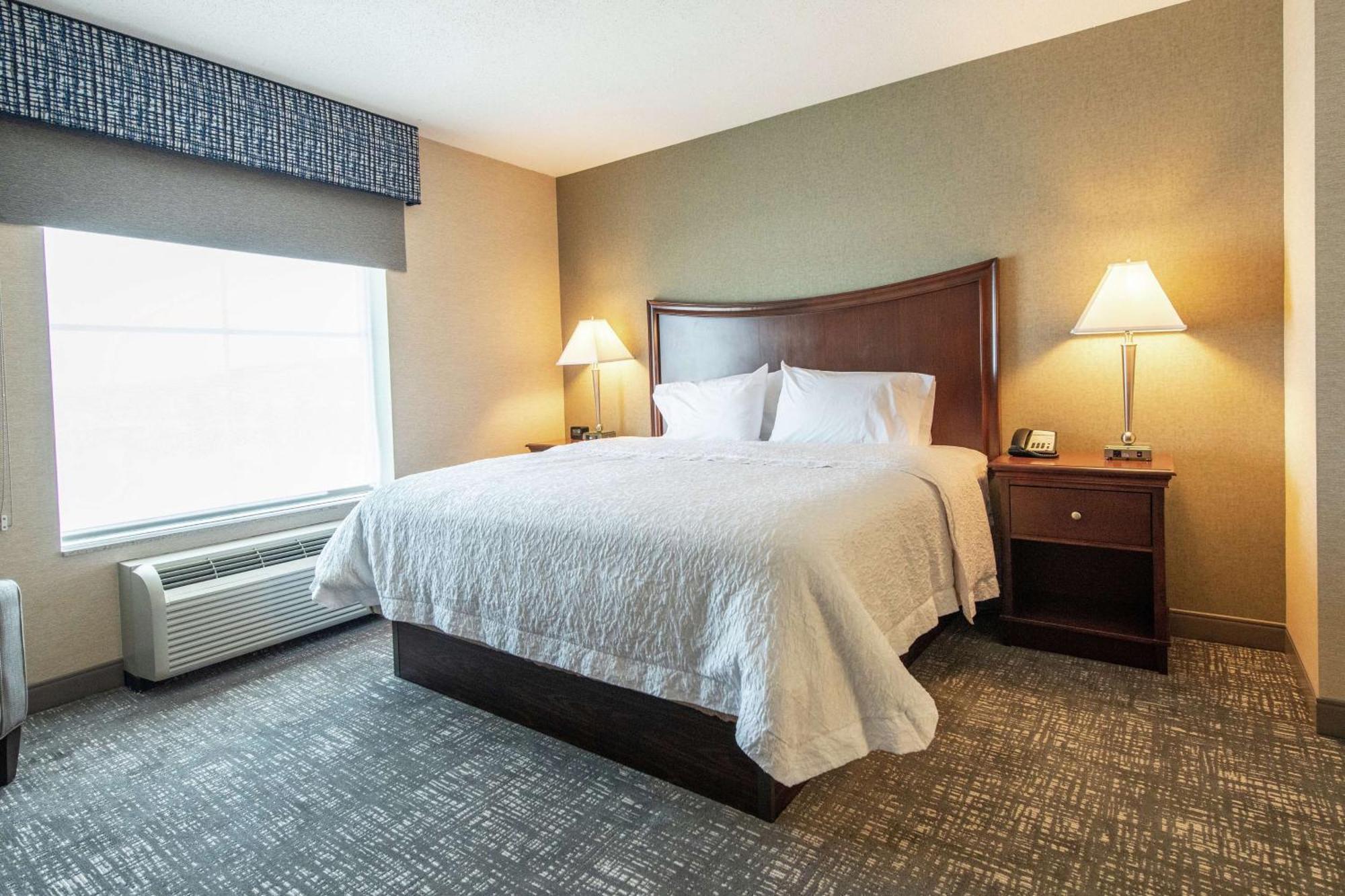 Hampton Inn Presque Isle Exterior photo