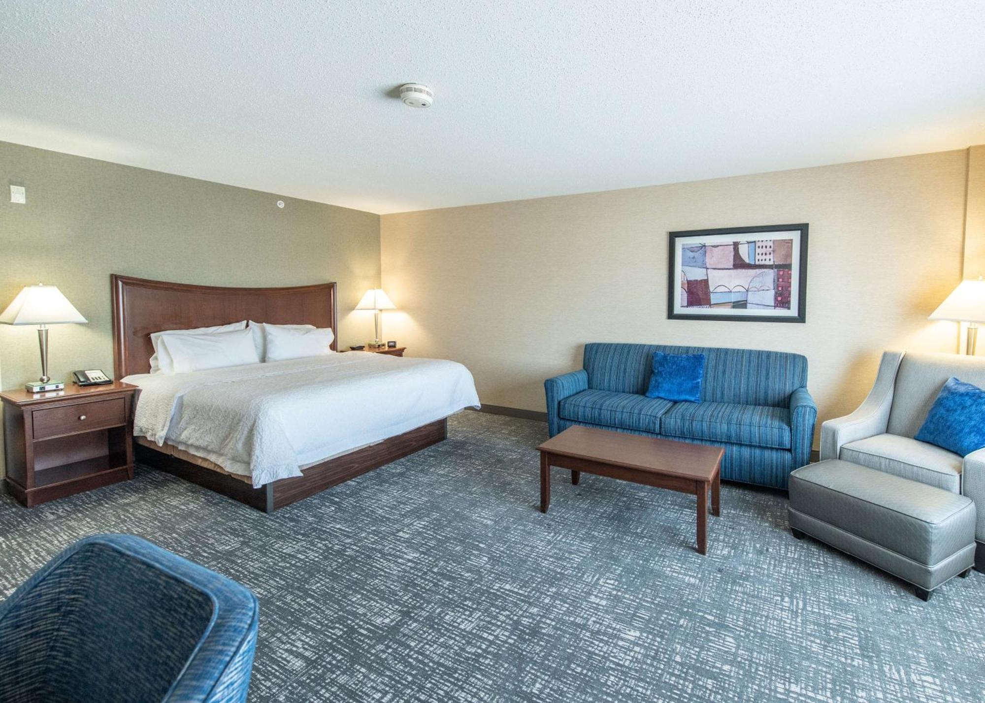 Hampton Inn Presque Isle Exterior photo